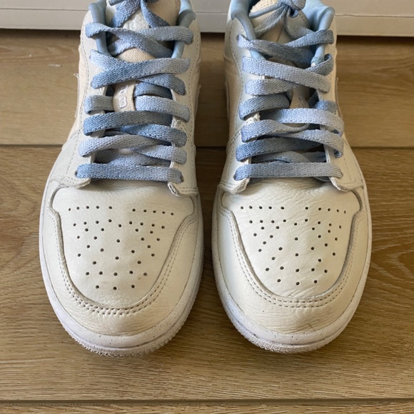 *like new* Nike Jordan 1 Low Iris Canvas Whisper Sail - cream, blue, beige - Picture 5 of 13